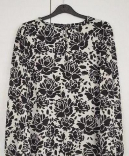 Bluse mit Blümchenmuster floral schwarz/weiß