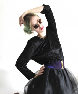 -- Samt Shirt -- Leichtes Shirt Longsleeve Pulli in Schwarz mit Samt Semitransparenz