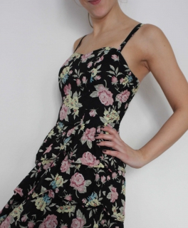 Garden Collection Blogger lässiges enges Sommer Kleid xs 34 Volants Herbst