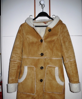 camelfarbener teddyfellmantel von h&m