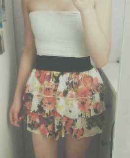 Wunderschöner Blumenrock