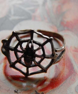 Spinnenring aus 925 Silber