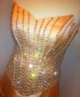 Corsage mit ganz vielen Pailetten Aprico
