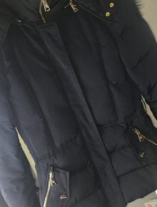Zara Daunenjacke mit Kapuze 