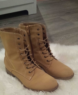 Schnürstiefel Gr. 39