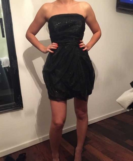 schickes schwarzes Fashionkleid in Größe 36/38