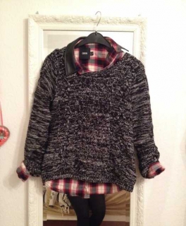 Grobstrick Pullover mit Zopfmuster