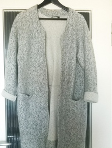 kuscheliger grauer Oversize Mantel