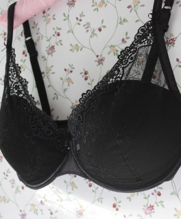 Triumph Luxurious Romance