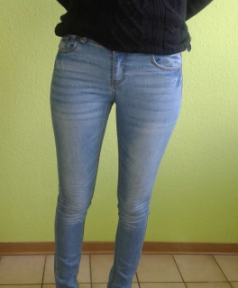 Jeans - Hose - Röhrenhose - ONLY - blau - ungetragen