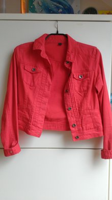 Coole rote Jeansjacke