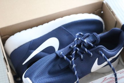 Nike Roshe Run in dunkleblau