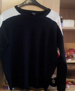 Schwarz/ Weißer Pulli in Gr. M 