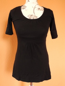 Langes Top in schwarz zum Binden Gr. 34