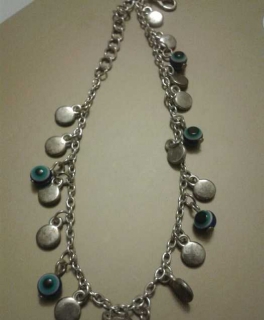 Fußkettchen mit blauen Kügelchen