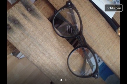 Coole Brille mit Fensterglas