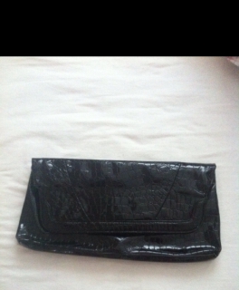 Schwarze Clutch 