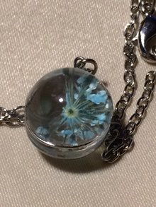 Kette mit Glasanhänger, echte Blume drin, Kette mit Glasanhänger