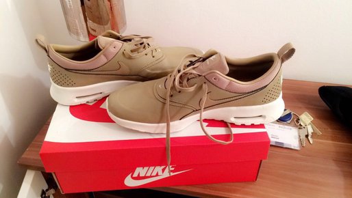 Beige Nike Air Max Thea 