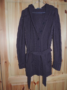 Braune Strickjacke