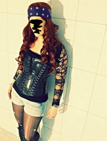 Wunderschöne, rotbraune Perücke, ca. 80cm