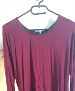 Pullover / Shirt mit Lederaplikat Gr. M