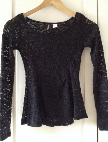 Schwarze Spitzenbluse