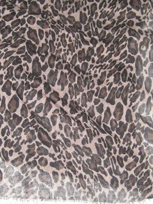 Leo-Schal in XXl - Optik,leicht transparent!