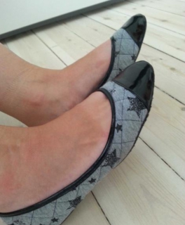 Ballerinas mit Lack und Sternen