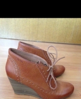 Esprit Keilabsatz Stiefeletten cognac