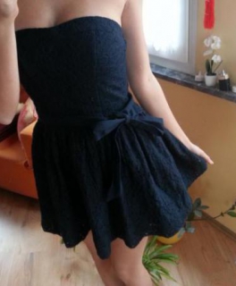 Wunderschönes Gilly Hicks Kleid