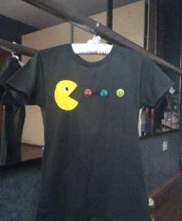 Cooles Pac-Man Shirt mit Buttons