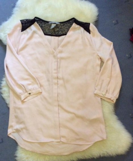 Rosé farbene Bluse mit Spitze 