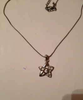 Süßes silberkettchen mit Sternanhänger