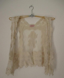 Romantische Spitzenweste