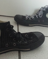 Converse All Star Chucks Schwarz mit Nadelstreifen Gr. 37 (4 1/2)