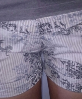 Kurze Hose mit schönem Muster 