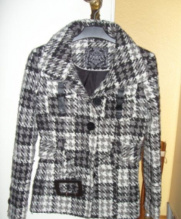 Karierter Winterkurzmantel von Madonna