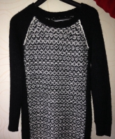 Kuscheliger Pullover mit Muster in schwarz weiss