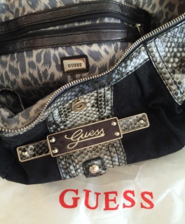 Original Guess Tasche Damentasche Umhängetasche wie NEU!