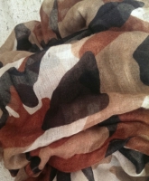 Loopschal in Camouflage