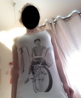 Wiz Khalifa Bike Shirt in weiß 