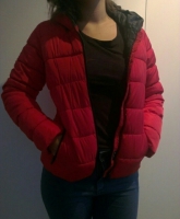 Rote ZARA Daunenjacke Kapuze