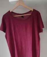weinrotes t-shirt