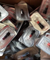 Avon mini Lippenstifte pro Stück 0,80€