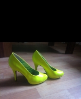 Neon Pumps