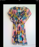 Schöne bunte Tunika 