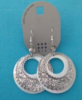 Wunderschöne runde Muschelohrringe