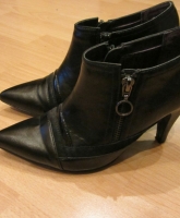 Stiefeletten mit schöner Verzierung in 36