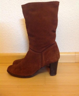 Braune Wildlederstiefel in Gr. 40